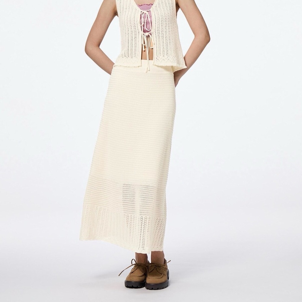 GU - Cream Crochet Maxi Skirt